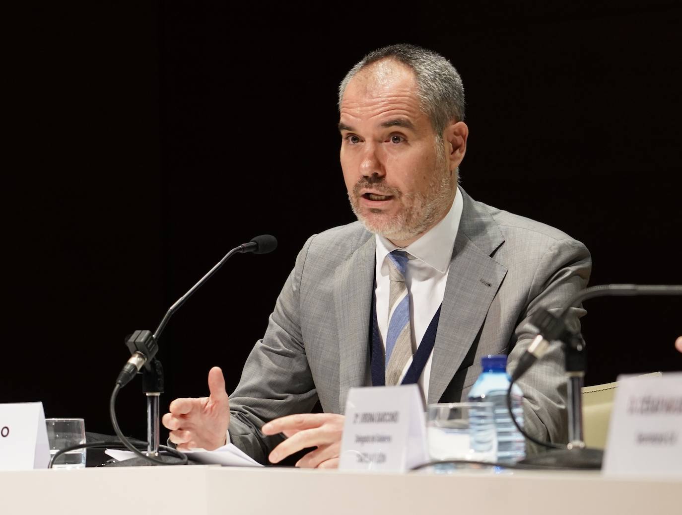 Imagenes del II Encuentro del Comercio C4-CEOE. 