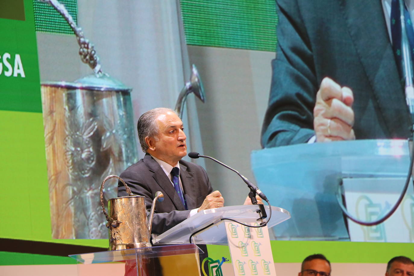 Segunda jornada del Congreso NacionaI de Regantes, celebrado en la ciudad de León.