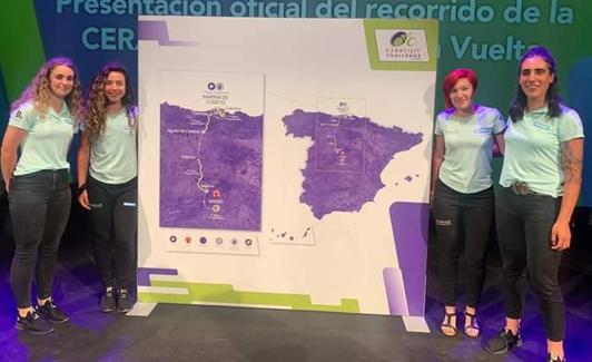 El equipo leonés estuvo presente en la presentación de la prueba en Santander.