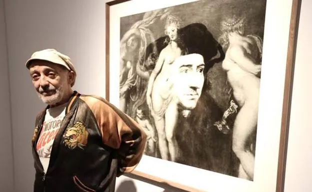 El artista leonés Alberto García-Felix en su exposición.