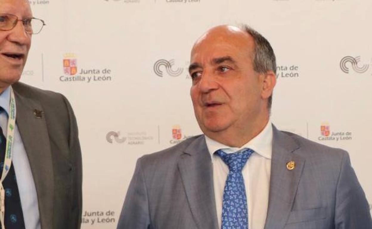 El Viceconsejero de Política Agraría Comunitaria y Desarrollo Rural de la Junta de Castilla y León, Juan Pedro Medina Rebollo en el Congreso Nacional de Regantes. 