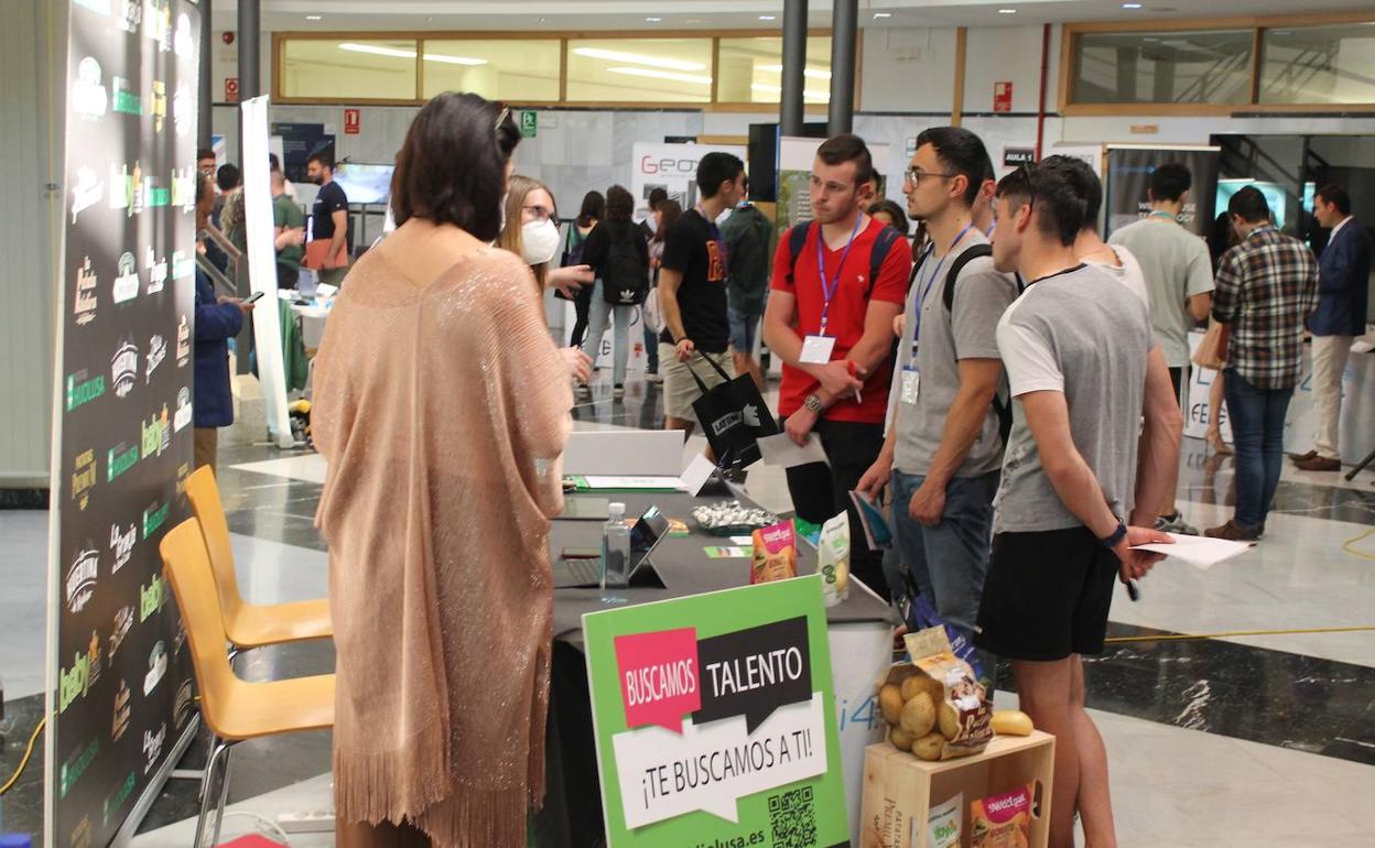 Expo León que ha acogido la Universidad para fomentar la conexión entre estudiantes y empresa.