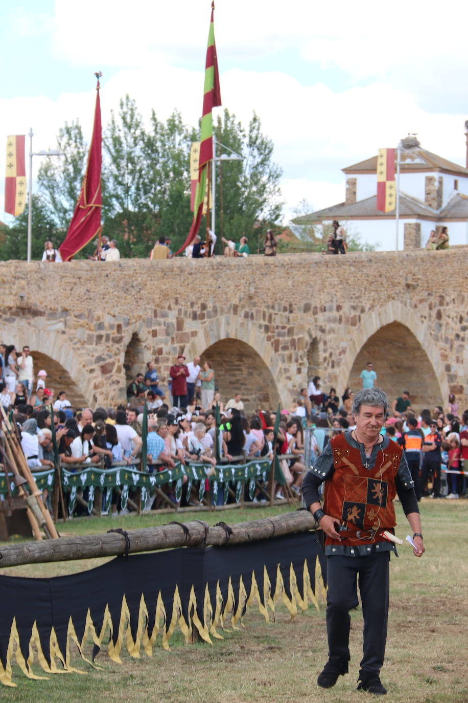 El palenque volvió a cobrar vida y se empapó de caballeros dispuestos a dar batalla ante el Passo Honroso de Hospital de Órbigo.