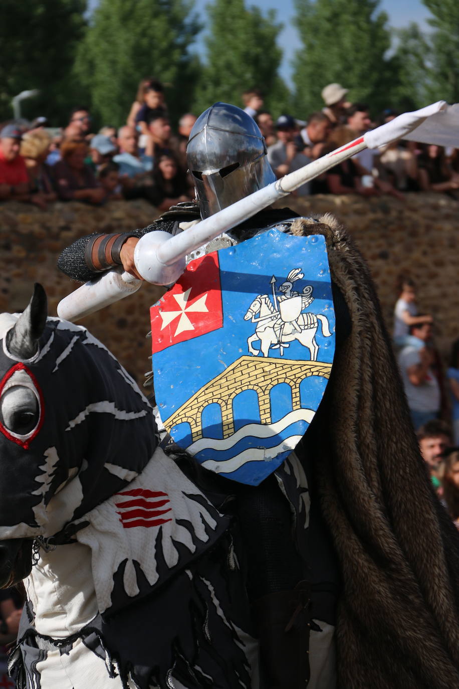 El palenque volvió a cobrar vida y se empapó de caballeros dispuestos a dar batalla ante el Passo Honroso de Hospital de Órbigo.