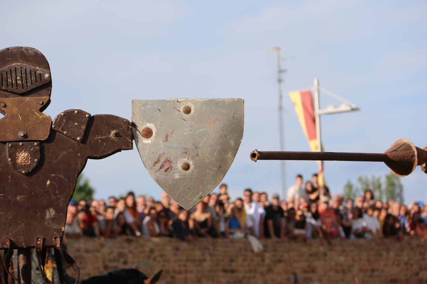 El palenque volvió a cobrar vida y se empapó de caballeros dispuestos a dar batalla ante el Passo Honroso de Hospital de Órbigo.