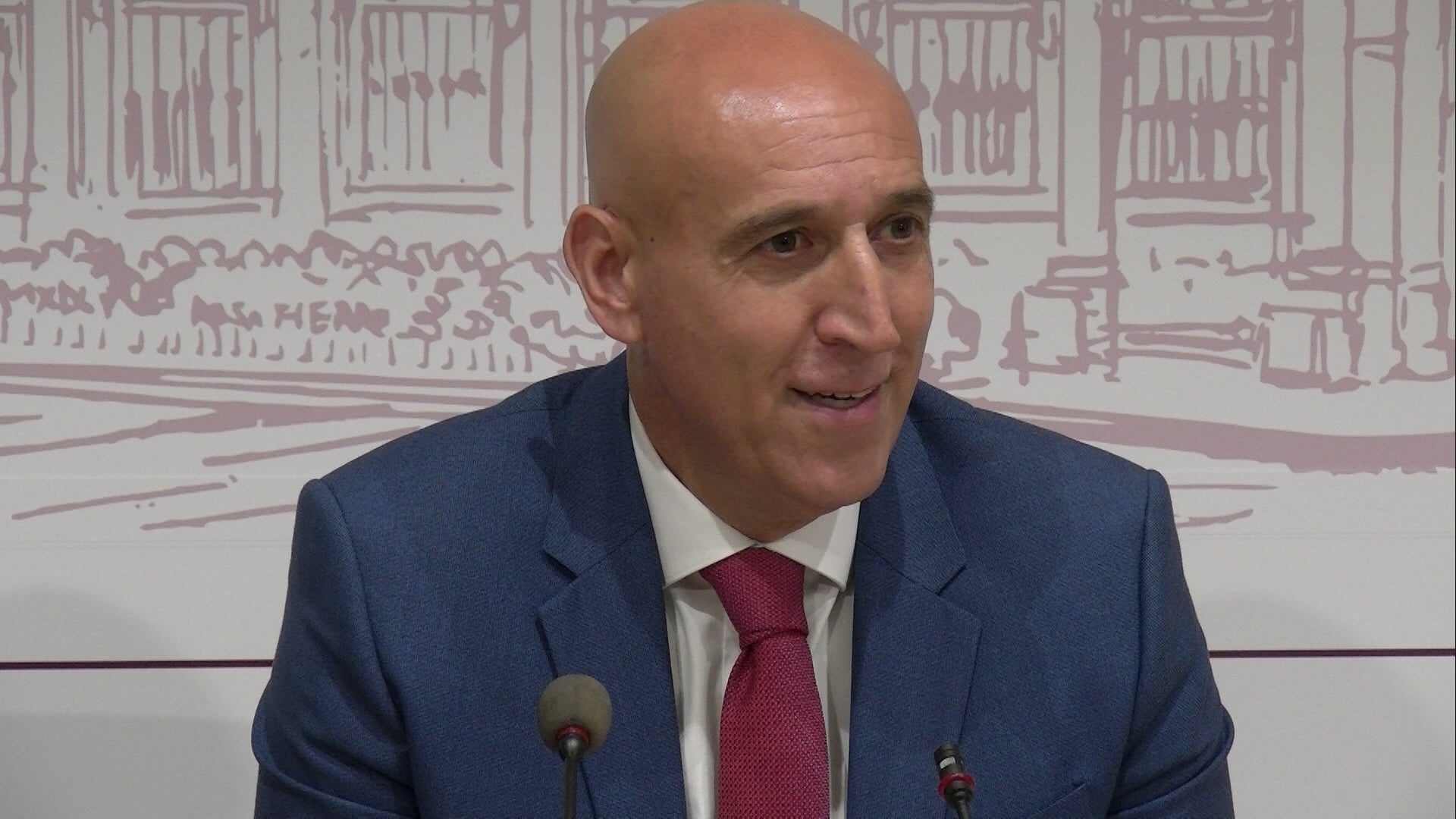 Diez apunta a una «mano negra del PP» para paralizar las obras de la calle Carreras