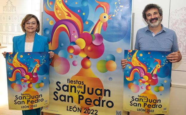 Galería. La concejala de Acción y Promoción Cultural, Evelia Fernández y el técnico municipal, Óscar Álvarez, presentan la programación de las Fiestas de San Juan y San Pedro