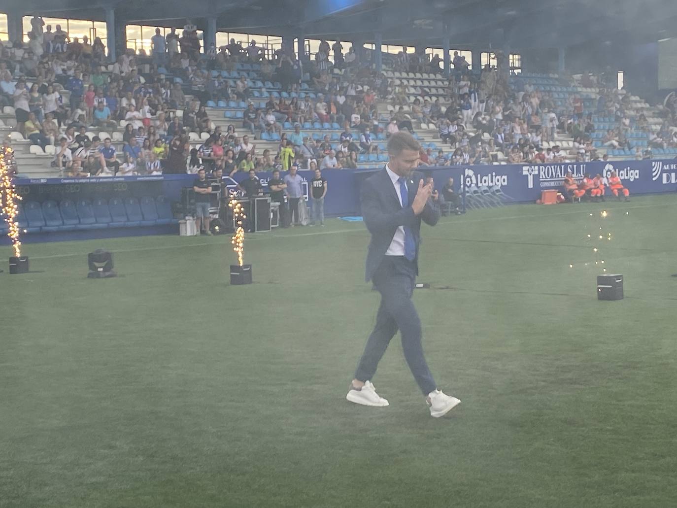 La SD Ponferradina celebra una gran fiesta en el estadio de El Toralín para conmemorar sus cien años de vida. 