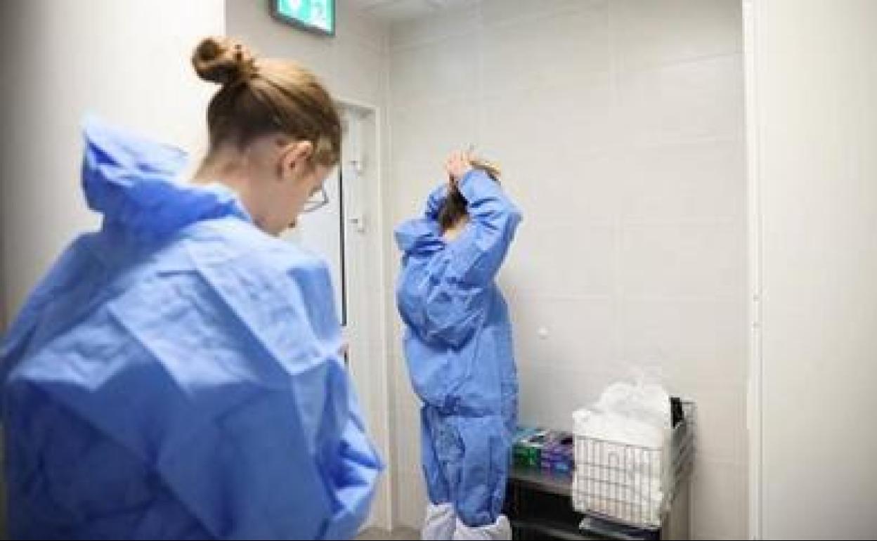 Personal de enfermería en el complejo asistencial de León. 