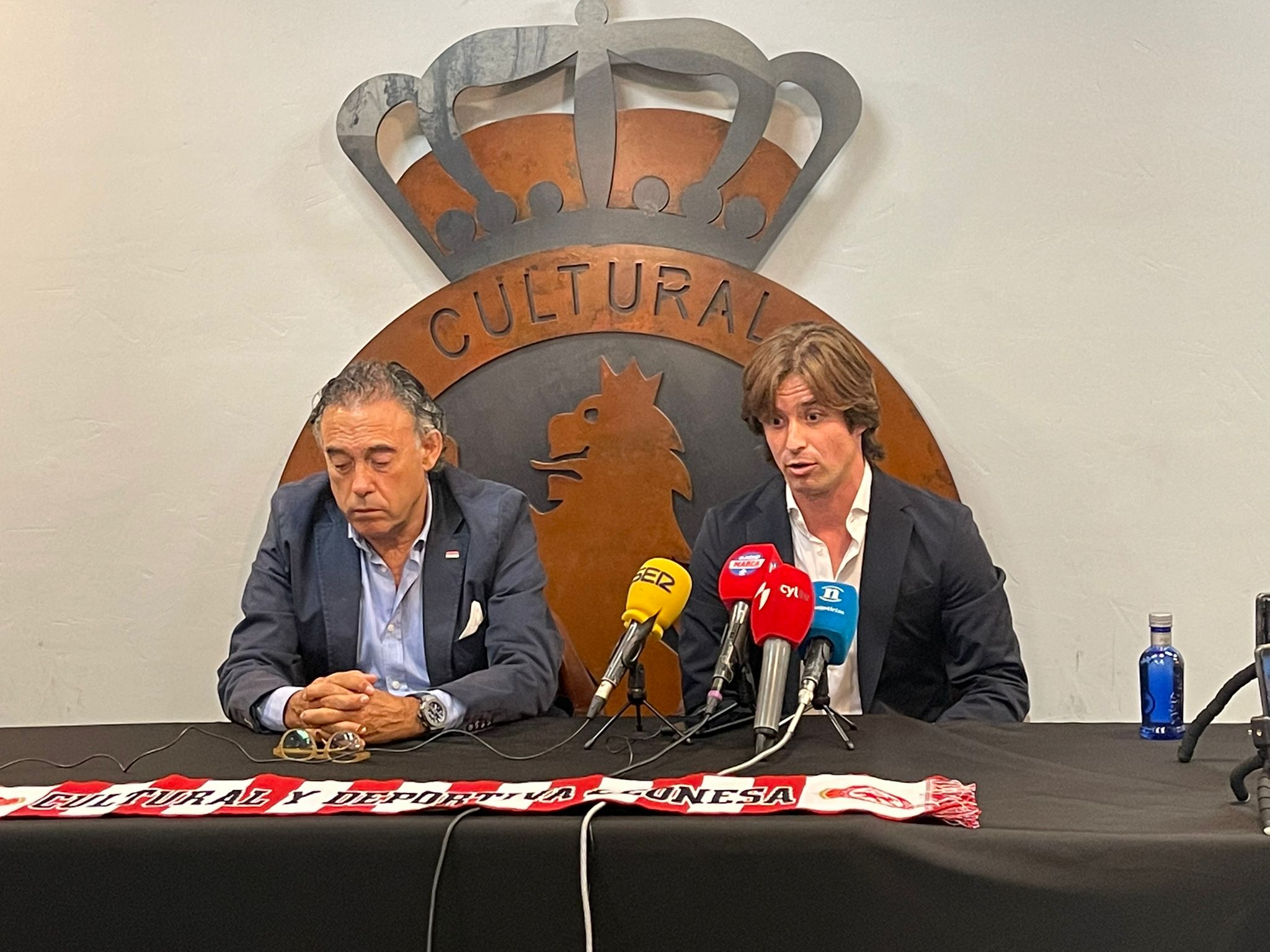 El valenciano se ha presentado como nuevo director deportivo de la Cultural y afronta una nueva etapa en León