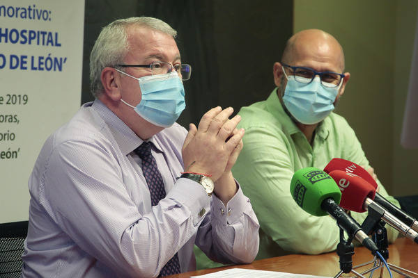 Presentación de la memoria Caule en el Complejo Asistencial Universitario de León. 