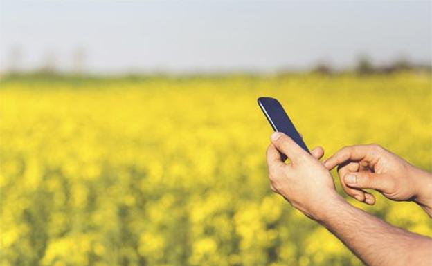 La empresa leonesa iRiego recibe el premio Emprendedores en los I Premios Agro de León-leonoticias por su compromiso con el medio rural y la gestión de regadíos.