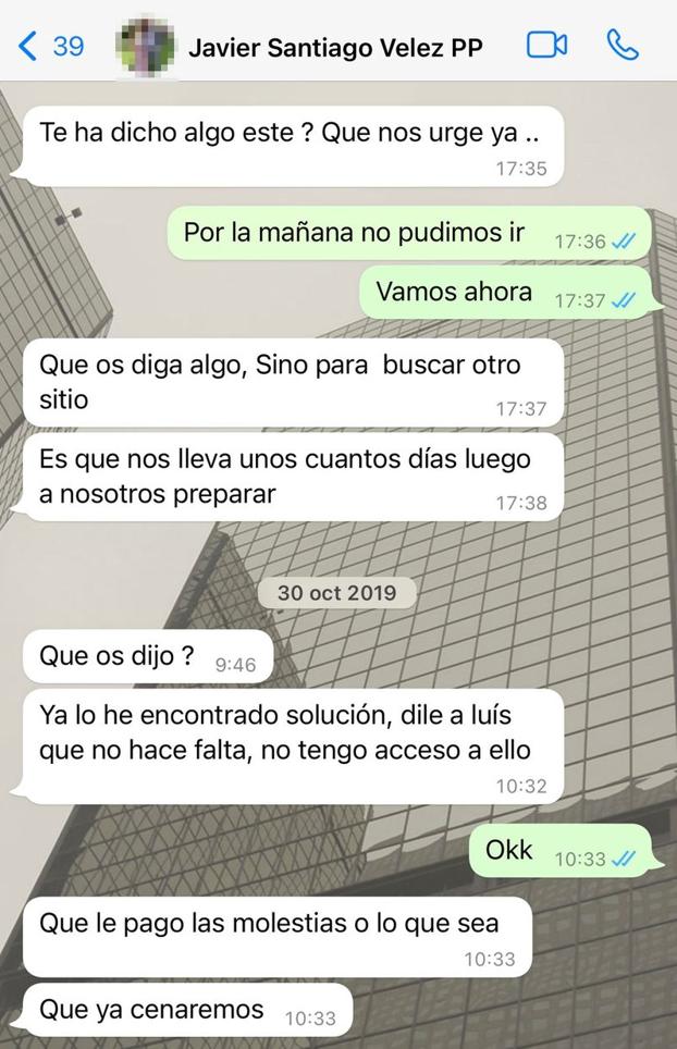 Mensajes remitidos por el actual presidente del PP interesándose por la producción 'paralela' de papeletas. En los mismos Vélez evidencia su inquietud po la necesidad de acelerar el proceso.