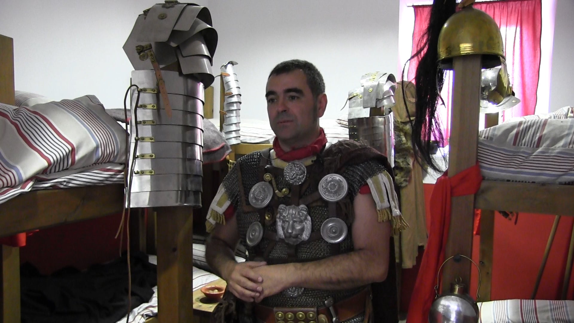 Ángel en el centro de interpretación del León Romano. 