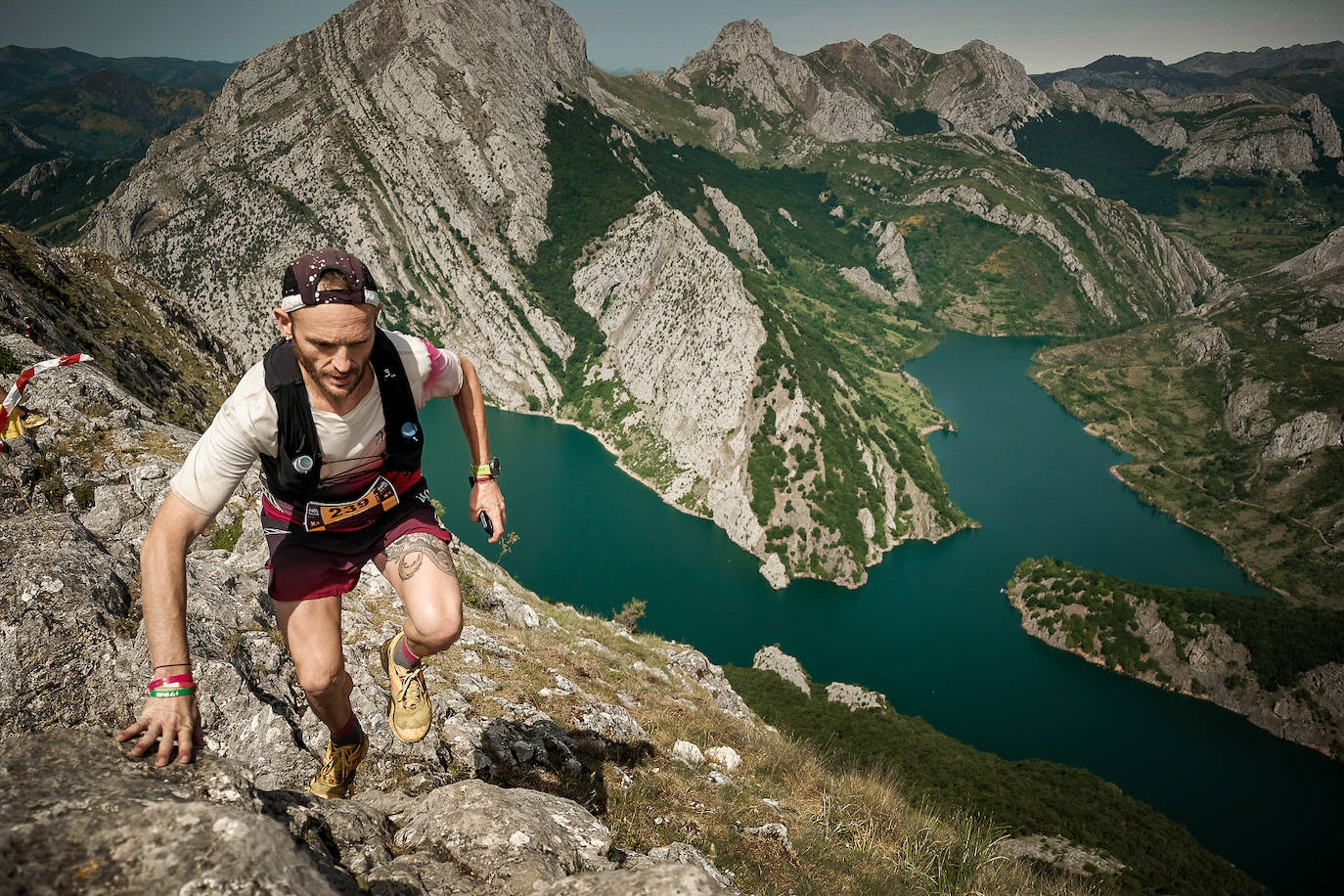 Manole y Sadlo no dan opciones y certifican su triunfo en la Riaño Trail Run con el Gilbo de 'testigo'