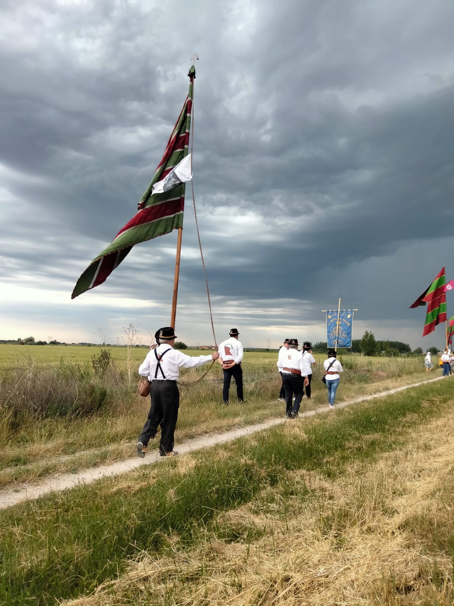 La iniciativa 'Pendones concejiles en los Caminos de Santiago del viejo Reino de León' 