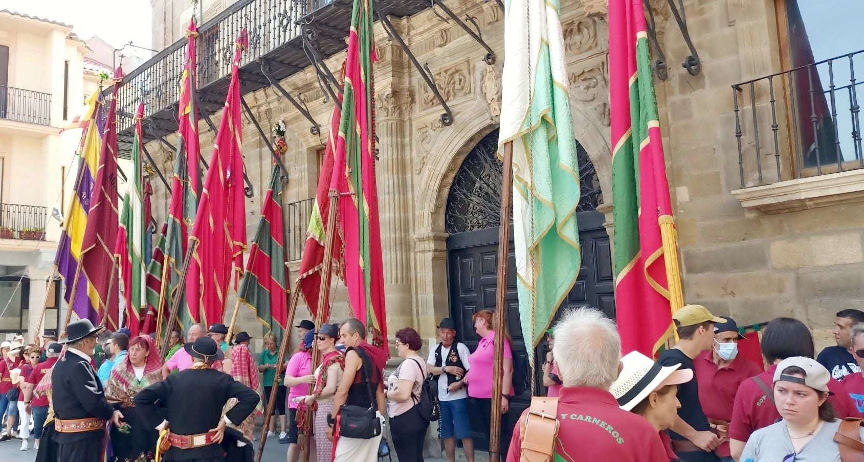 La iniciativa 'Pendones concejiles en los Caminos de Santiago del viejo Reino de León' 