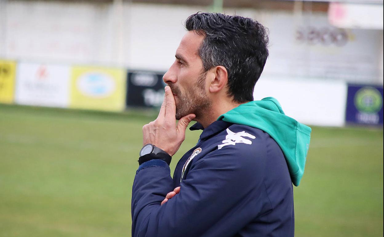 Chuchi Jorqués, en un partido con el Atlético Astorga.