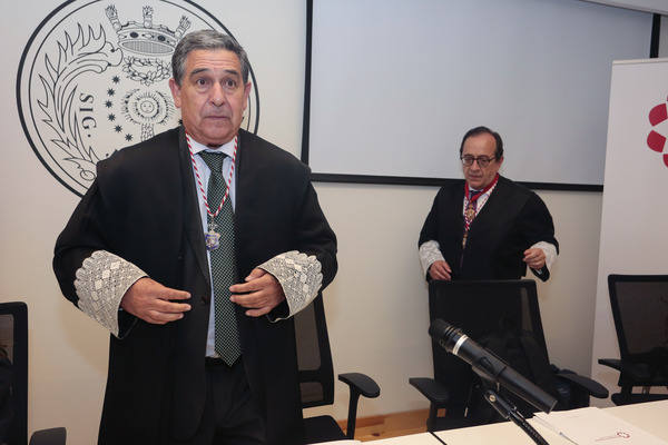 La sesión plenaria realizada por el Consejo de la Abogacía de Castilla y León en el Colegio de Abogados de León.