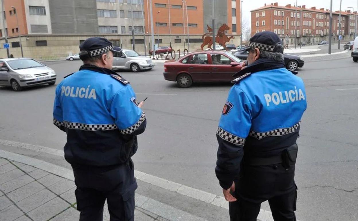 Los efectivos de la Policía Local de León reclaman mayor capacidad en salud laboral. 