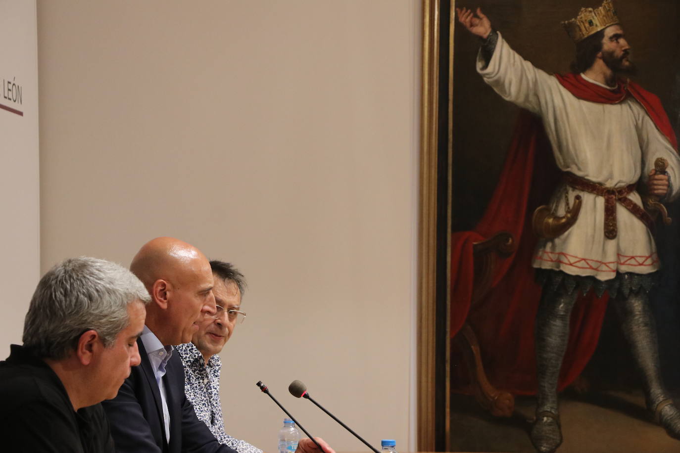 Los representantes han analizado cuál es la situación actual del futuro leonés después de la segunda manifestación multitudinaria en la que se reivindicaba un futuro para la provincia. 