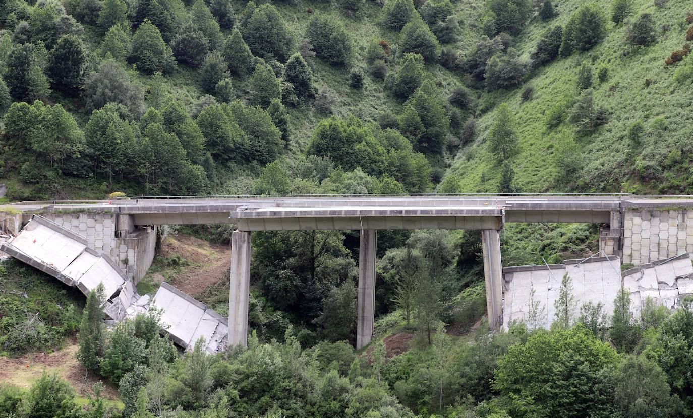 Fotos: Visita al viaducto caído en El Bierzo