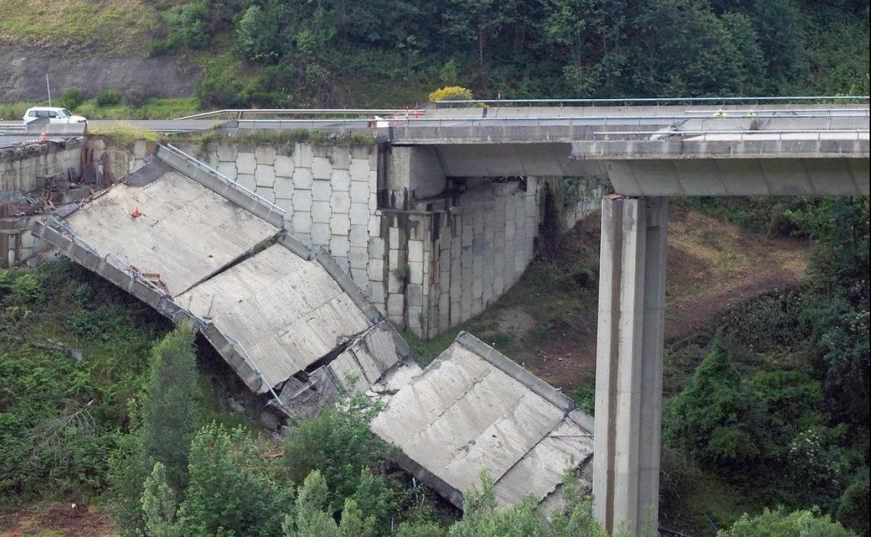 Imagen de la nueva zona afectada por el desplome del vial. 