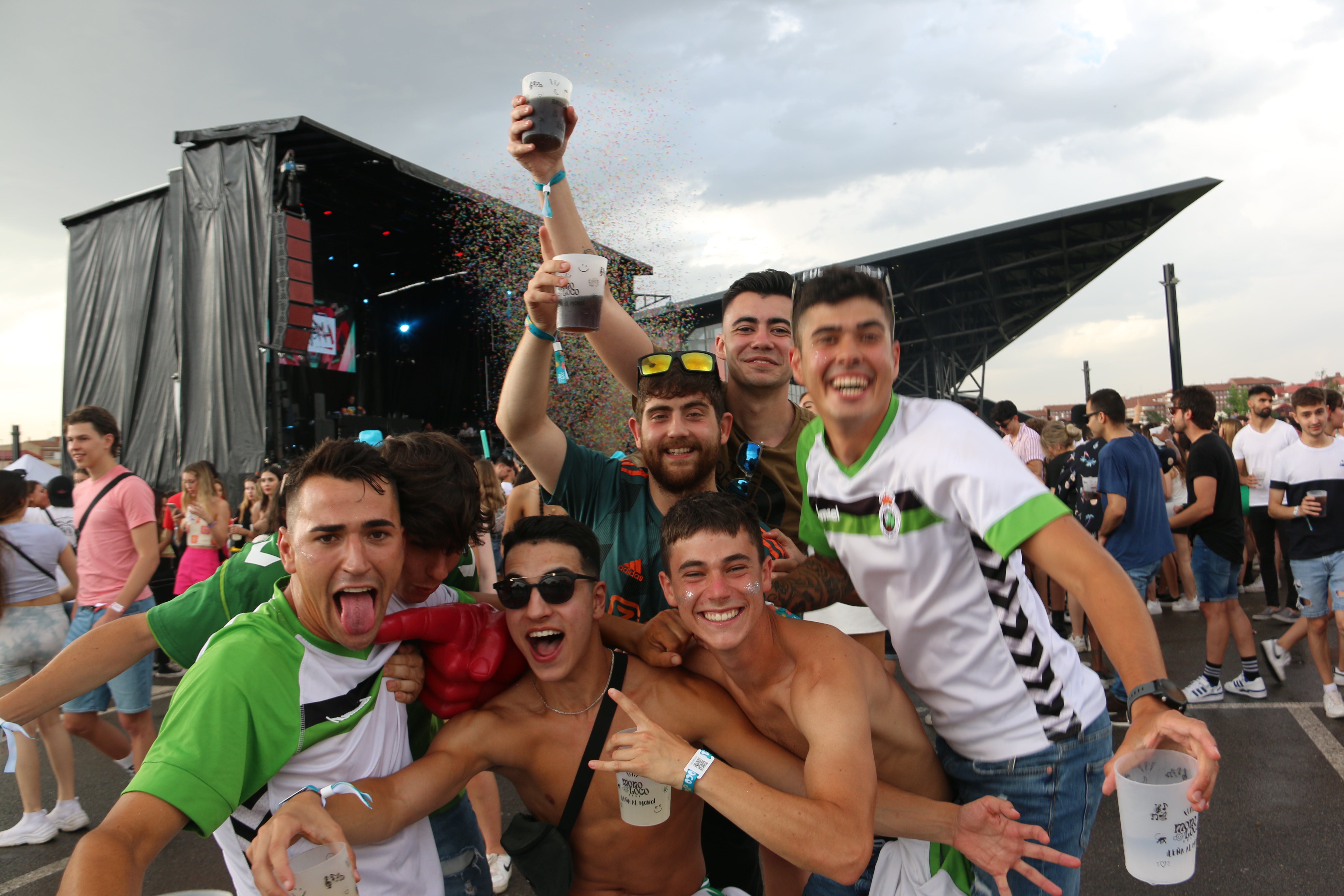 El Monoloco Fest acoge una segunda edición con casi 8.000 jóvenes congregados en el Palacio de exposiciones de León. 