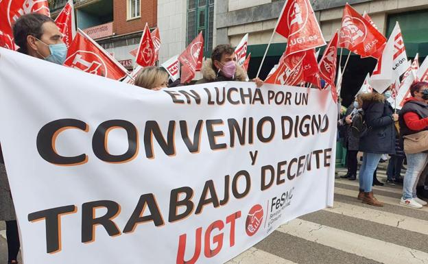 León mantiene 16 convenios colectivos sin negociar que afectan a 37.149 trabajadores