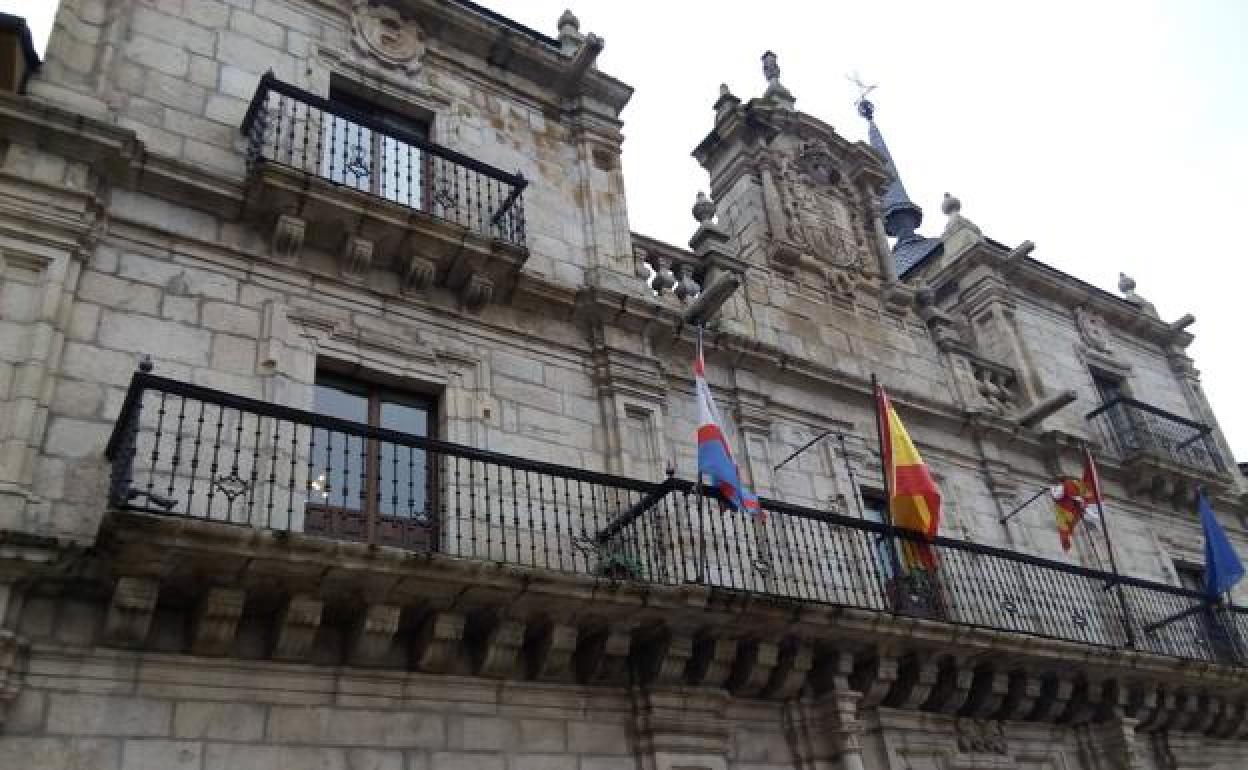 Ponferrada se une al ACNUR en la Noche Azul