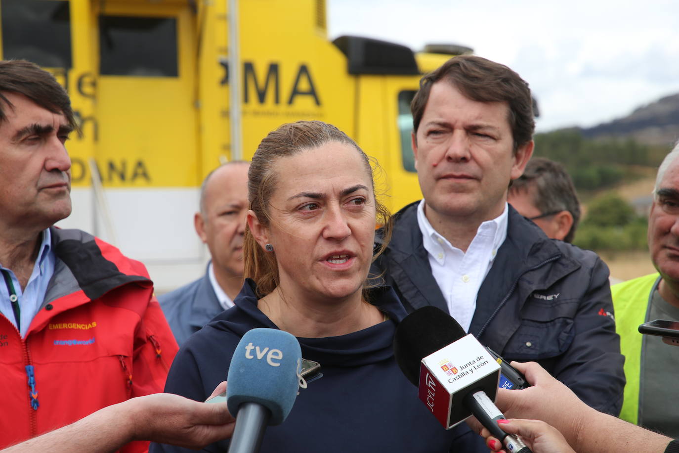 Fotos: Mañueco anuncia desde Sarracín de Aliste (Zamora) un plan especial de recuperación medioambiental y socioeconómica