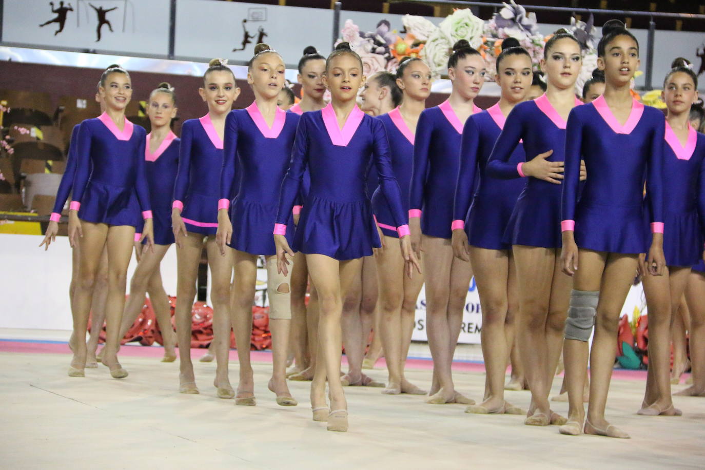 En torno a 150 gimnastas del club leonés se dan cita en el evento con el que se cierra el curso en el Palacio de los Deportes de León con exhibiciones y distintos ejercicios