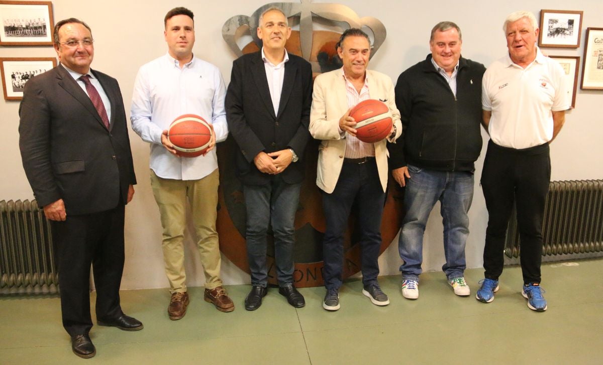 El club leonés 'aglutina' los esfuerzos de Basket León y Reino de León para lanzar un proyecto conjunto e ilusionante.