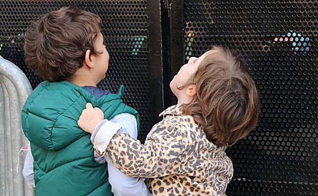 Galería. León se ha reído con normalidad gracias al espectáculo de estos artistas.