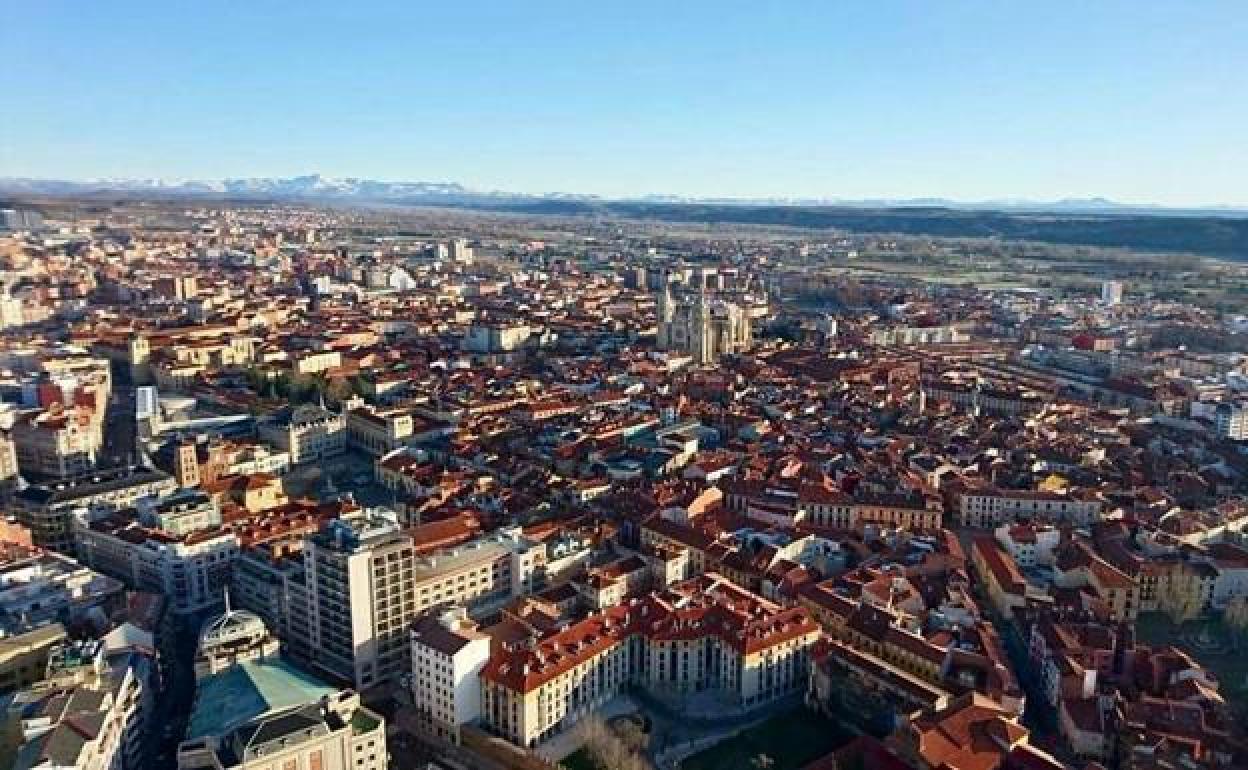 Vista aérea de la ciudad de León.