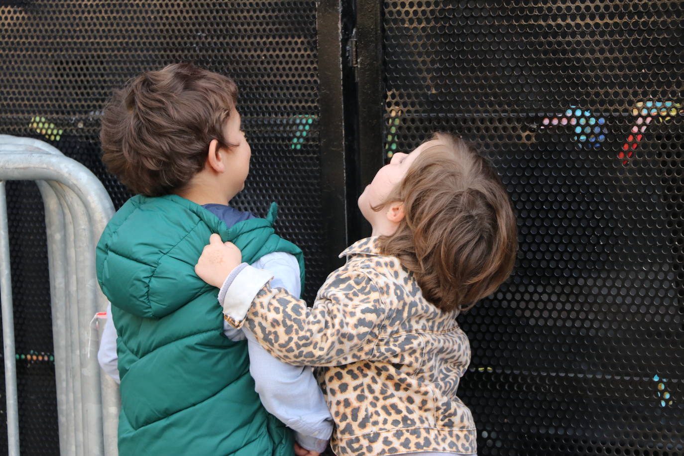 Humor y música mezclados para sacar la mejor sonrisa al público leonés