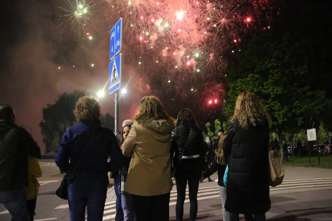 La lluvia hizo una pausa para León volviera a disfrutar de la noche más mágica 