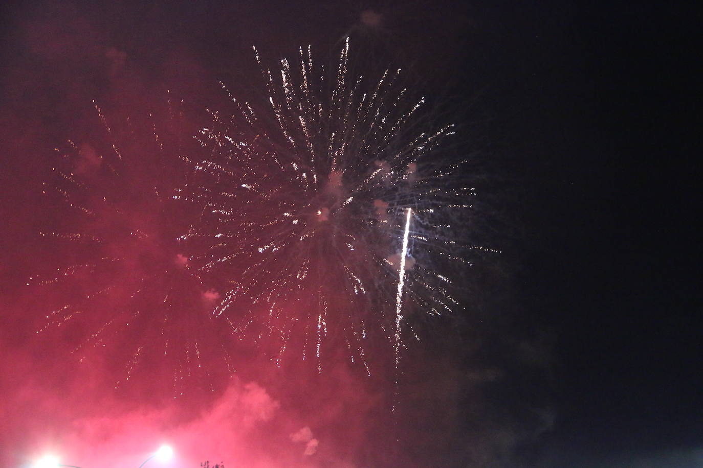 La lluvia hizo una pausa para León volviera a disfrutar de la noche más mágica 