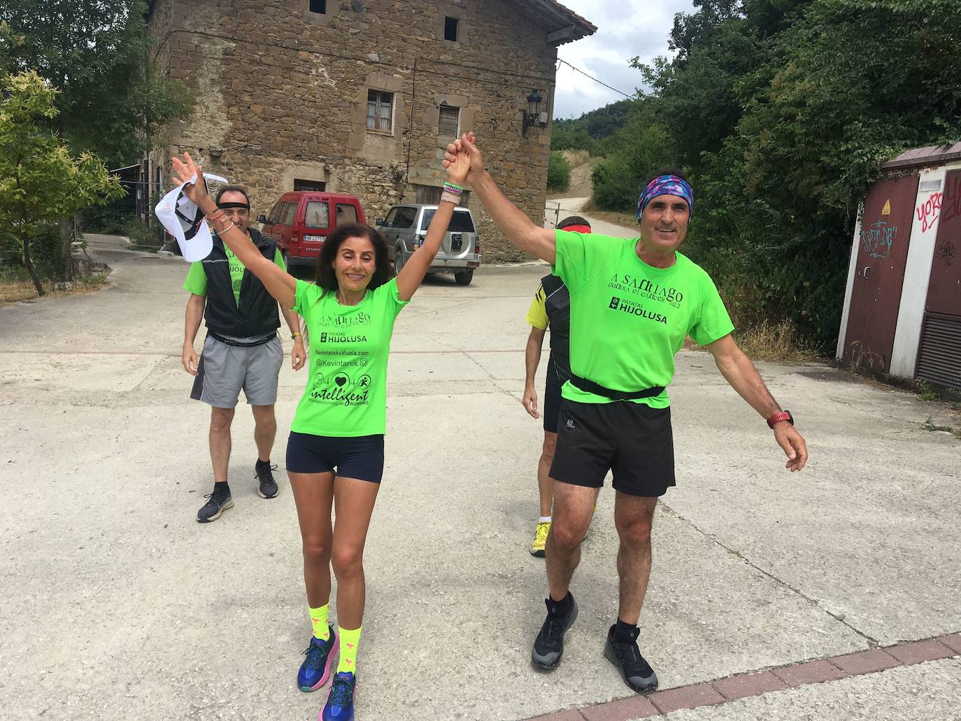 Esta prueba solidaria por relevos ha partido desde Francia con 870 kilómetros por delante y 96 horas de carrera para llegar a Finisterre