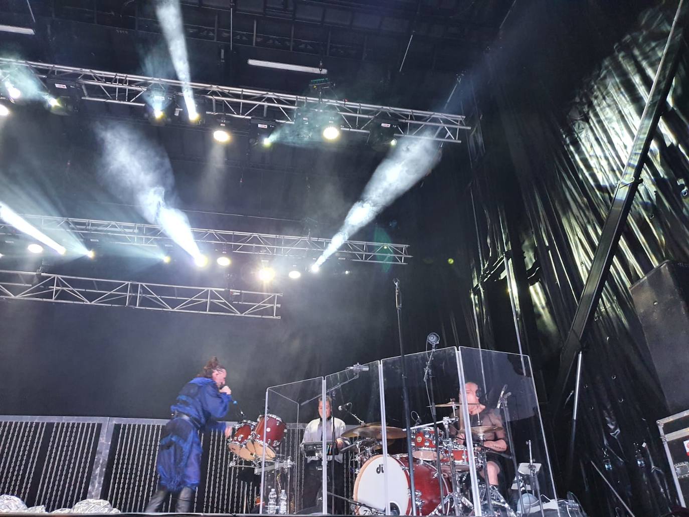 Actuación de 'Mastodonte' en la Plaza Mayor de León. 