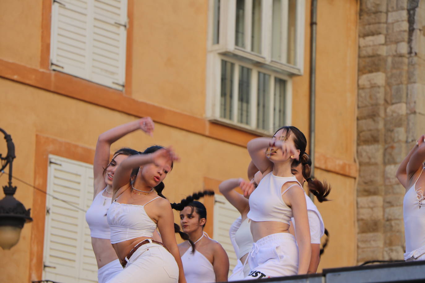 Actuación de Cras Dance en León. 