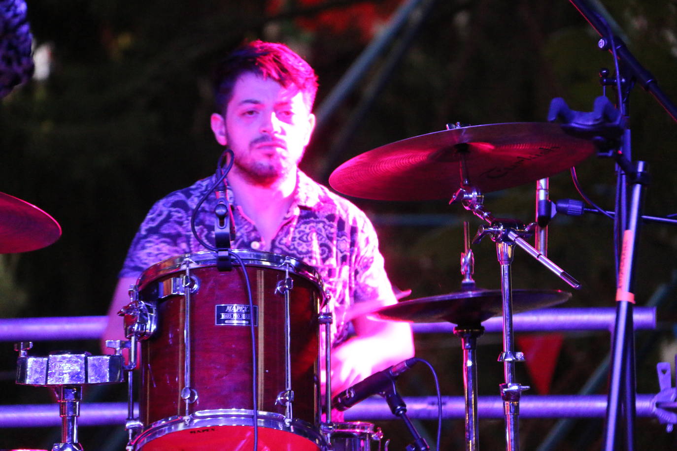 La leonesa Nadia Álvarez durante el concierto del Come y Calle enmarcado dentro de las fiestas de San Juan y San Pedro de León