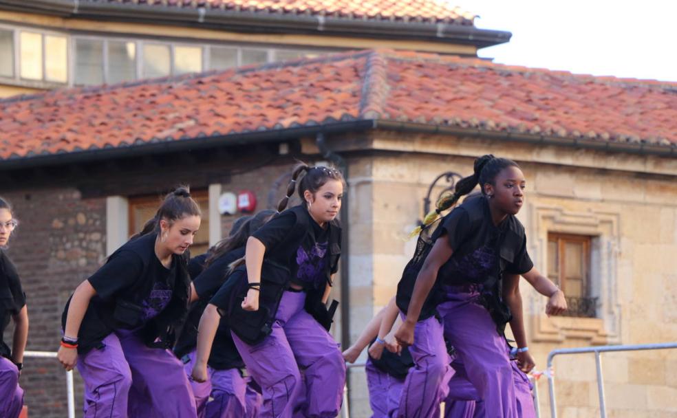 Actuación de Cras Dance en León. 
