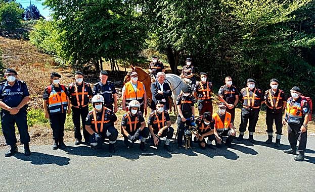 Homenaje a Protección Civil en Carracedelo.