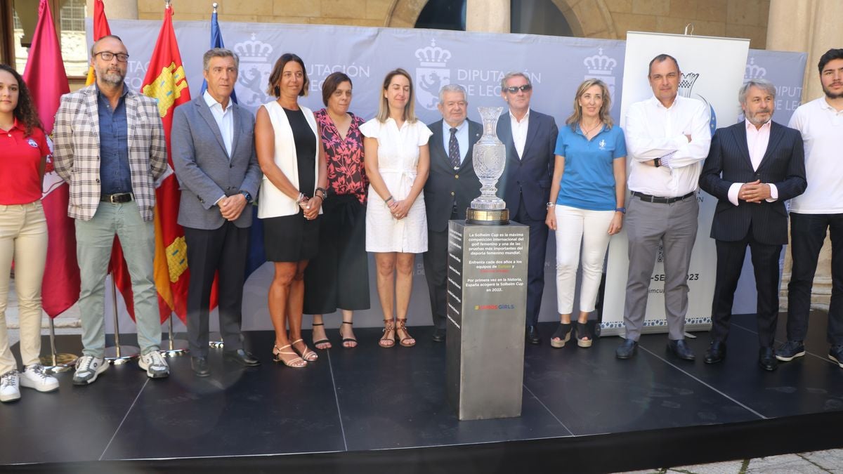 El trofeo más importante del golf femenino recorre España antes de su celebración en septiembre de 2023 en Málaga con parada en la provincia leonesa