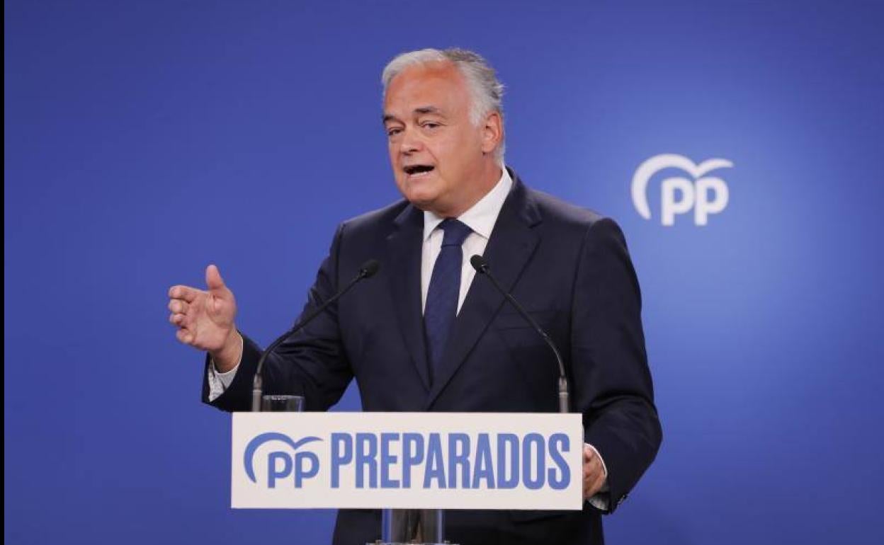 El vicesecretario Institucional del PP, Esteban González Pons, durante la rueda de prensa posterior al Comité de Dirección del PP.