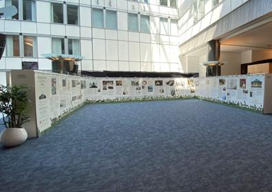 Imagen secundaria 1 - La obra de Enrique Gil conquista el Parlamento Europeo.