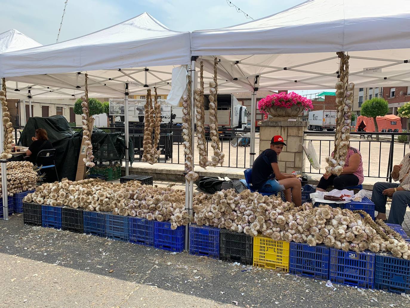 La artesanía y los productos de la zona vuelven a ensalzarse en una de las ferias que atrae a miles de turistas.