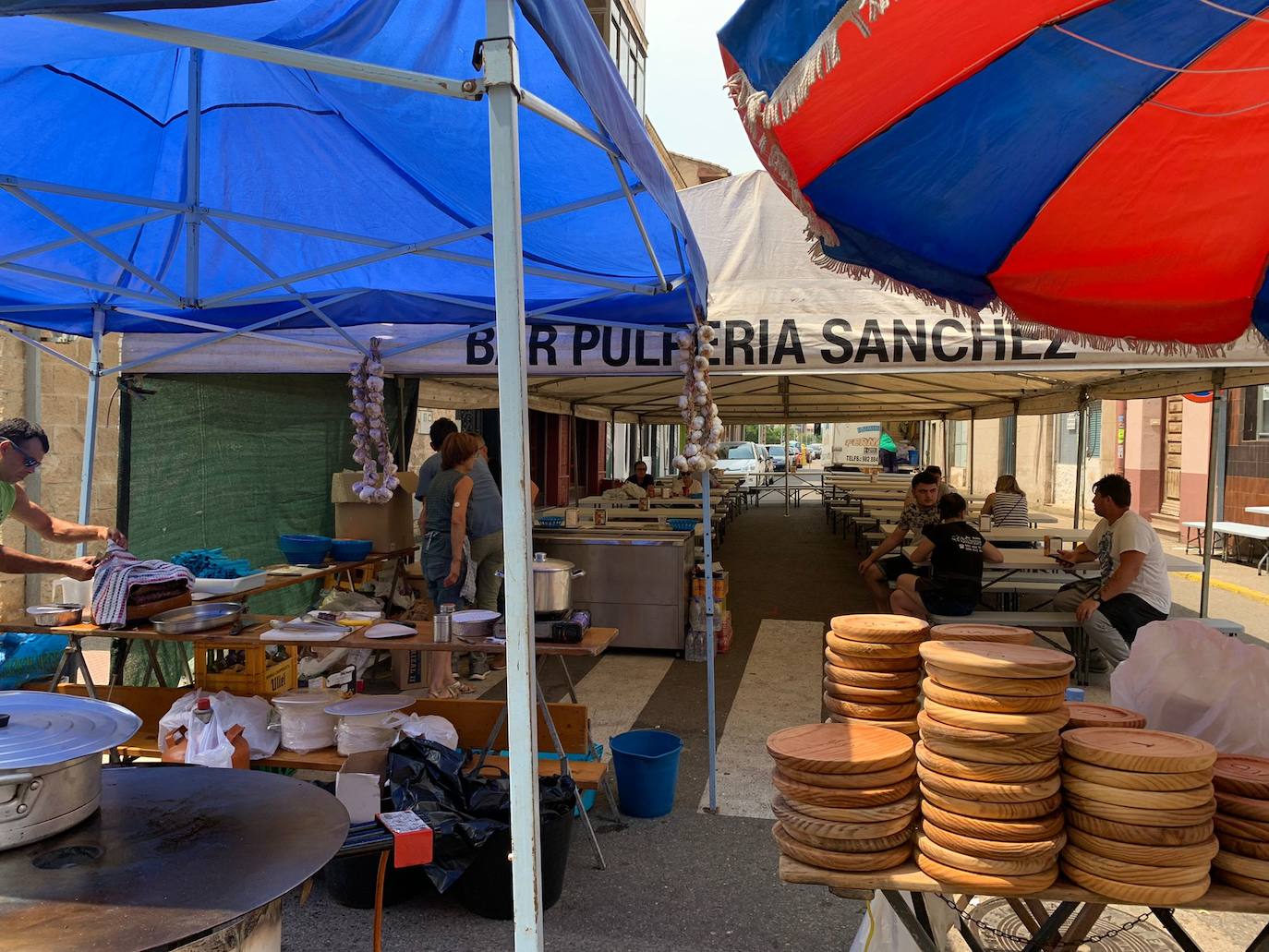 La artesanía y los productos de la zona vuelven a ensalzarse en una de las ferias que atrae a miles de turistas.