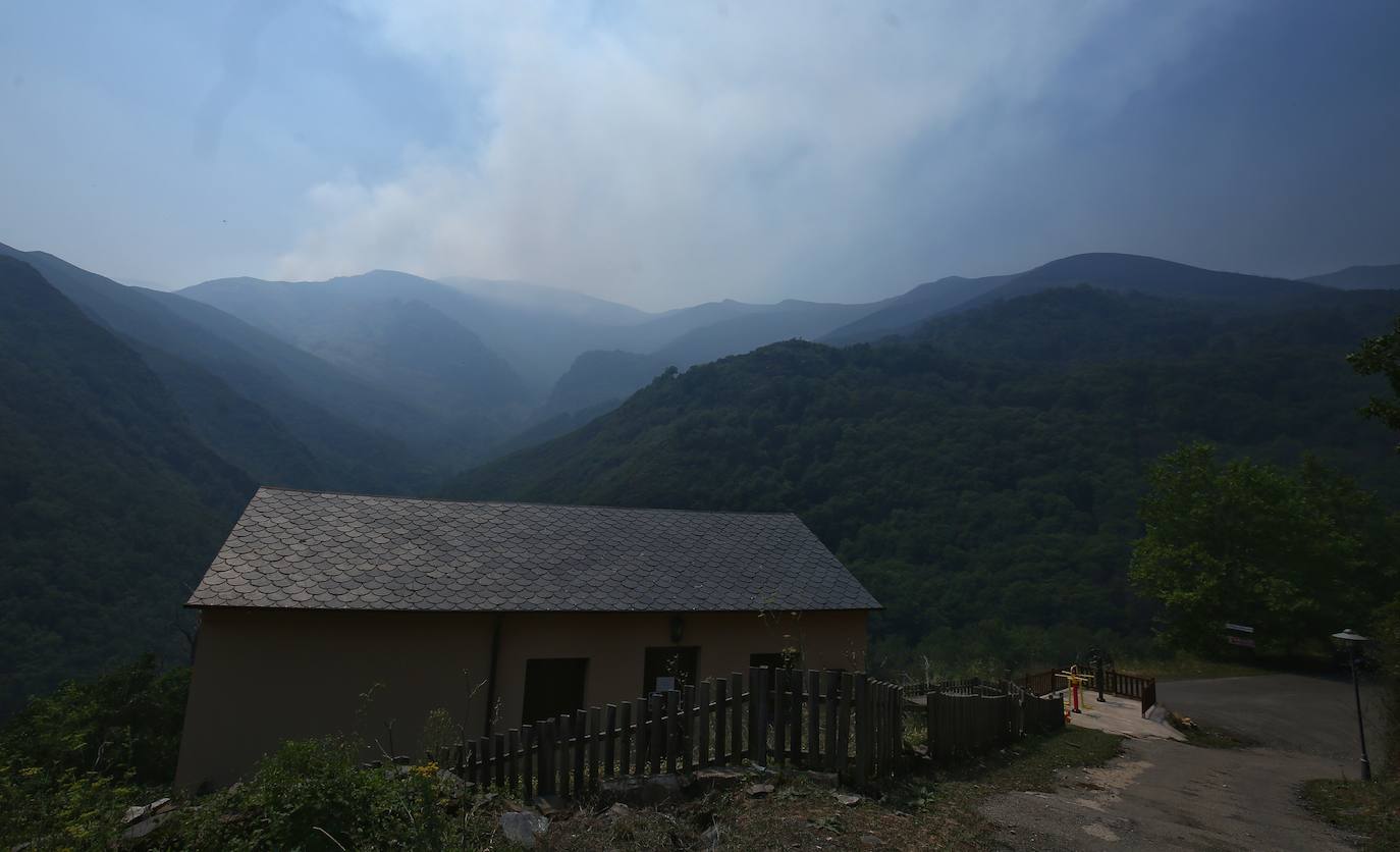 Fotos: Incendio en la zona de Montes